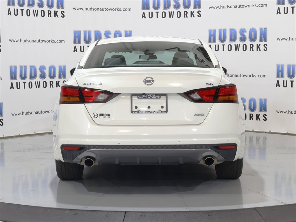 2020 Nissan Altima 2.5 SR photo 3