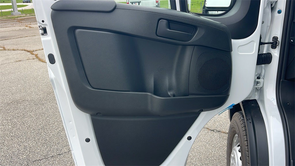 2025 Ram ProMaster 2500 photo 13