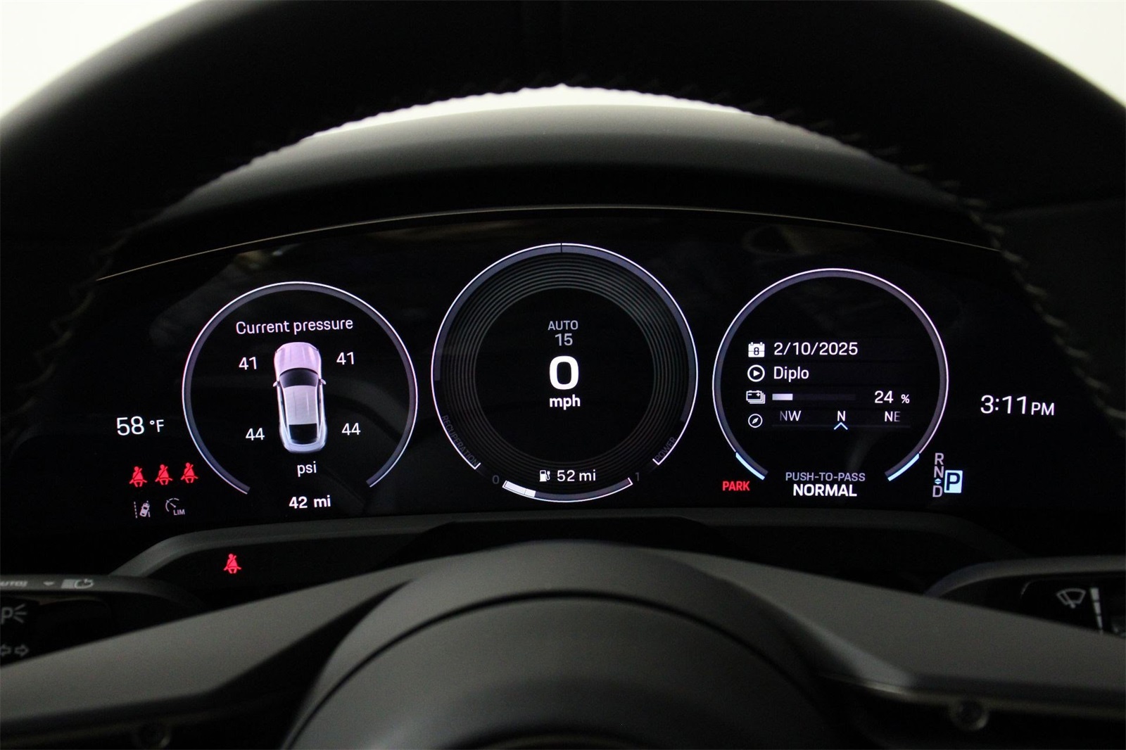 2025 Porsche Taycan Turbo S photo 13