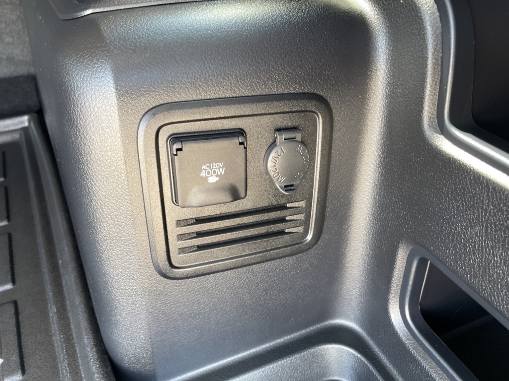 2022 Toyota 4Runner SR5 Premium photo 7