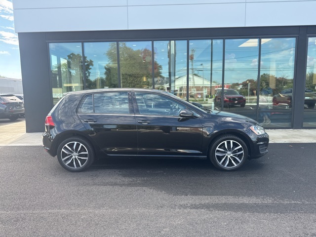 Used 2016 Volkswagen Golf TSI SE with VIN 3VW217AU0GM024321 for sale in Seekonk, MA