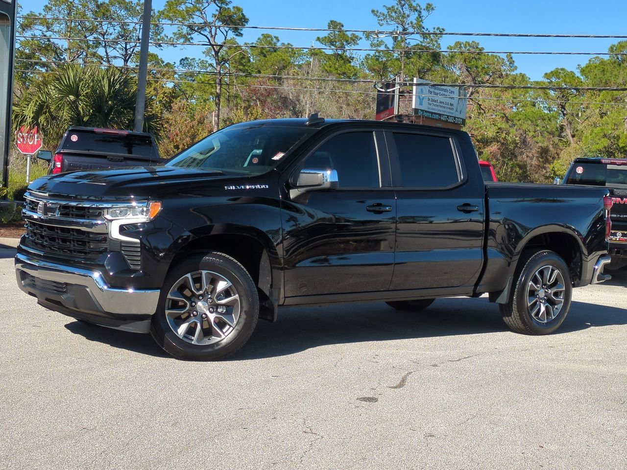 2023 Chevrolet Silverado 1500 LT's photo