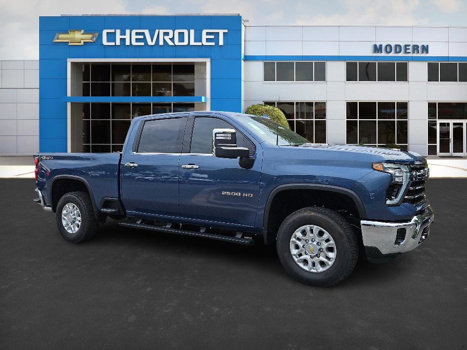 2025 Chevrolet Silverado 2500HD LTZ photo 7