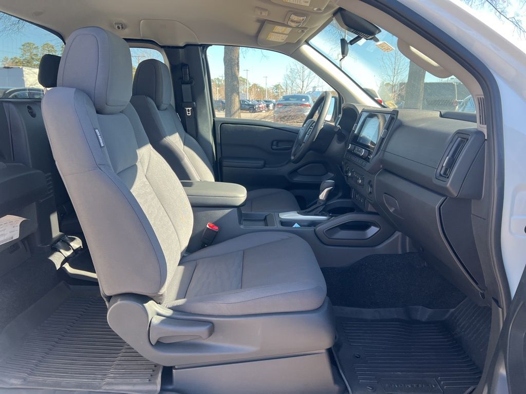 2025 Nissan Frontier King Cab S photo 15