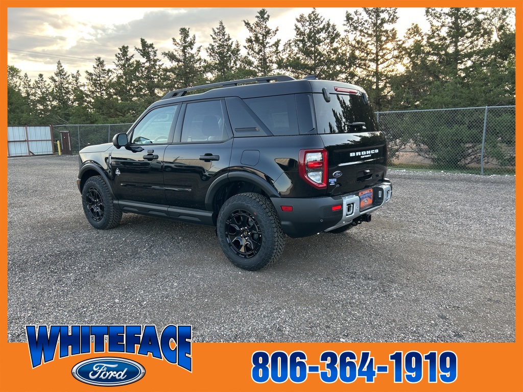 2025 Ford Bronco Sport Outer Banks photo 3