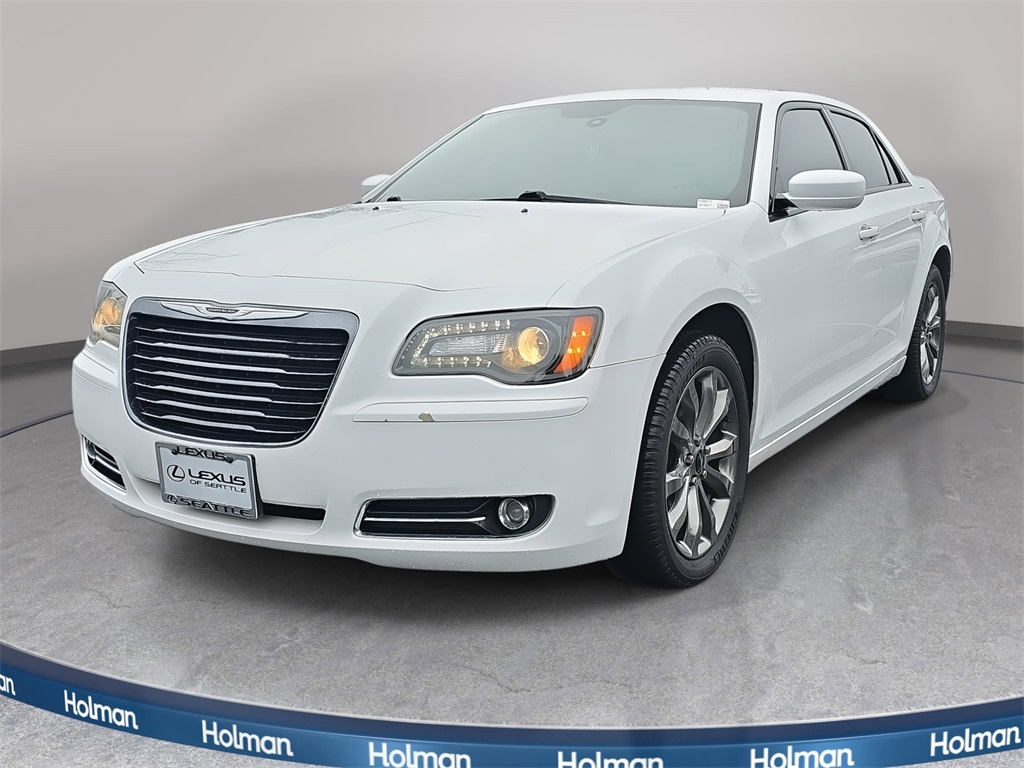 2014 Chrysler 300 S's photo