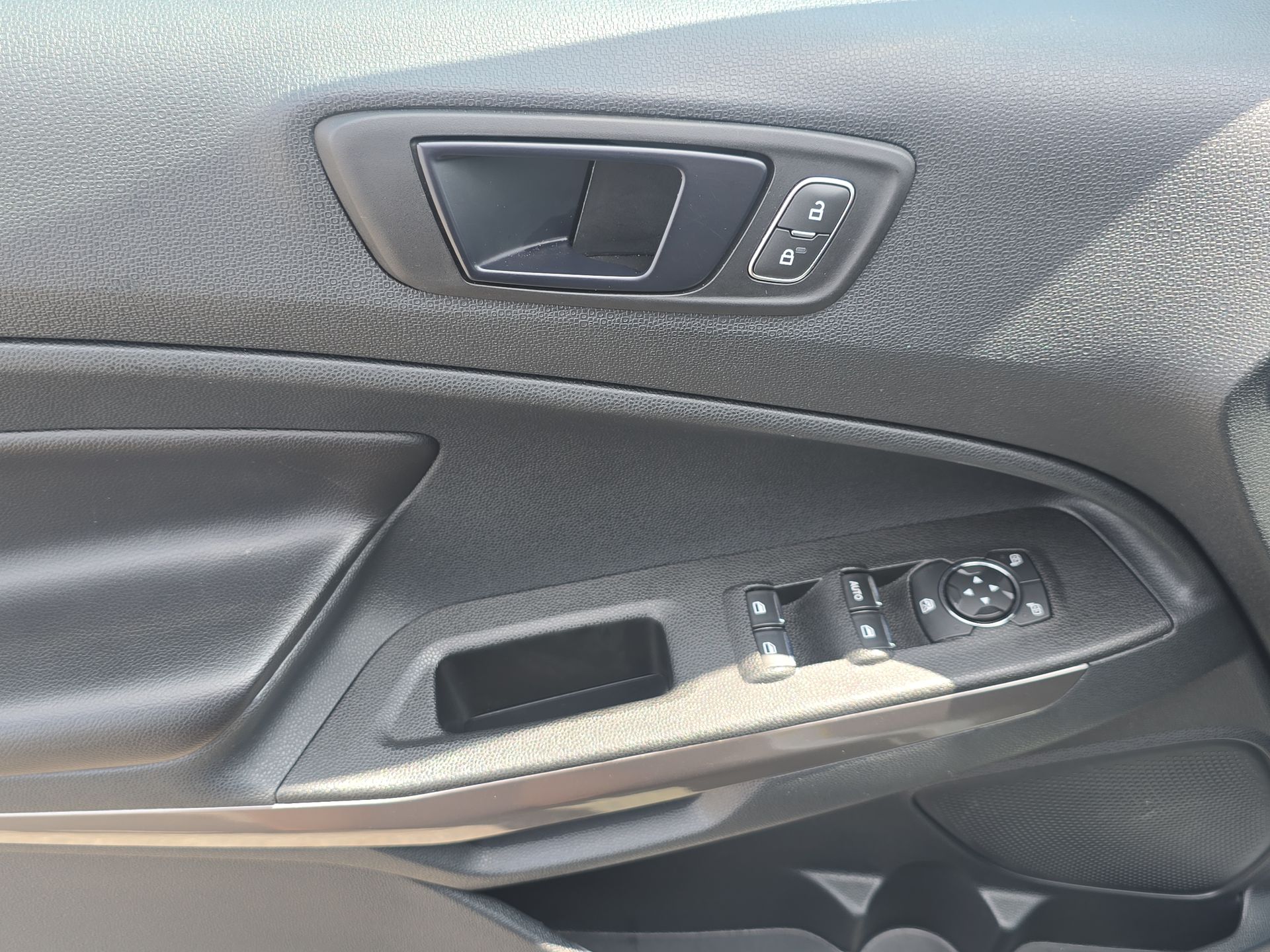 2021 Ford EcoSport SES photo 56