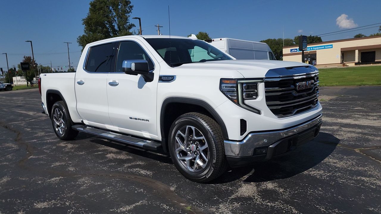2022 Gmc Sierra 1500 SLT photo 2