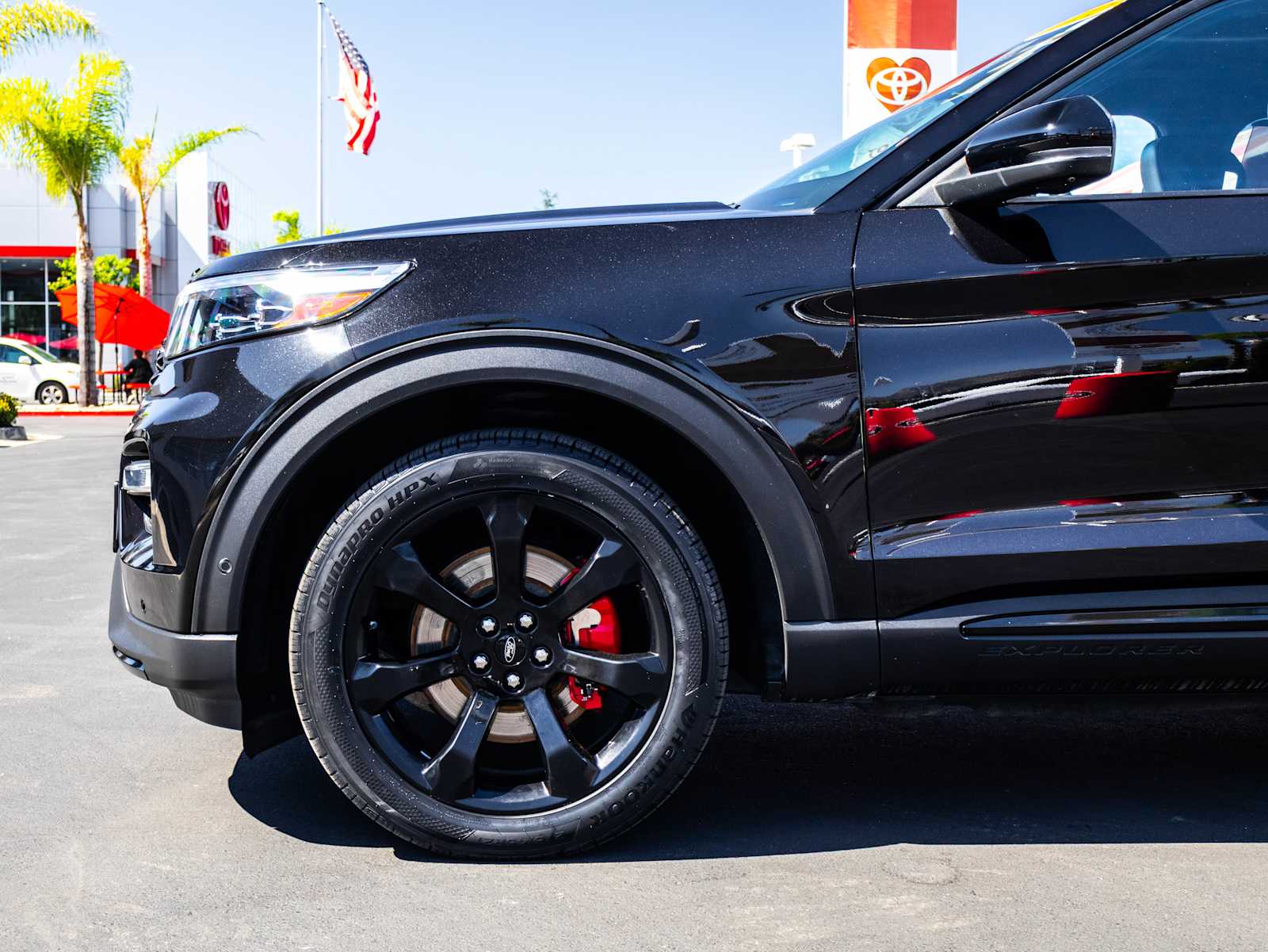 2020 Ford Explorer ST photo 7