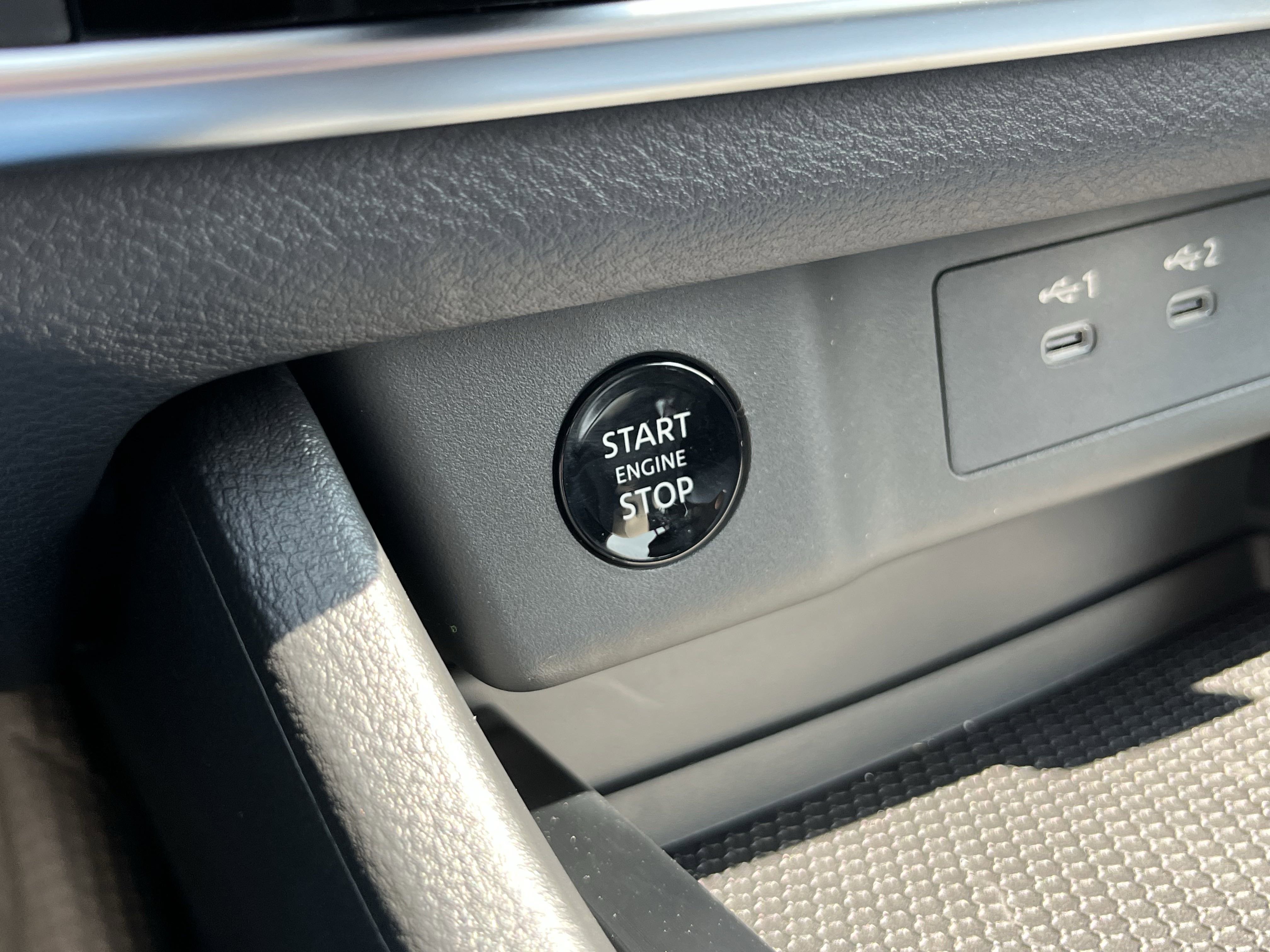 2026 Nissan Rogue SV photo 19