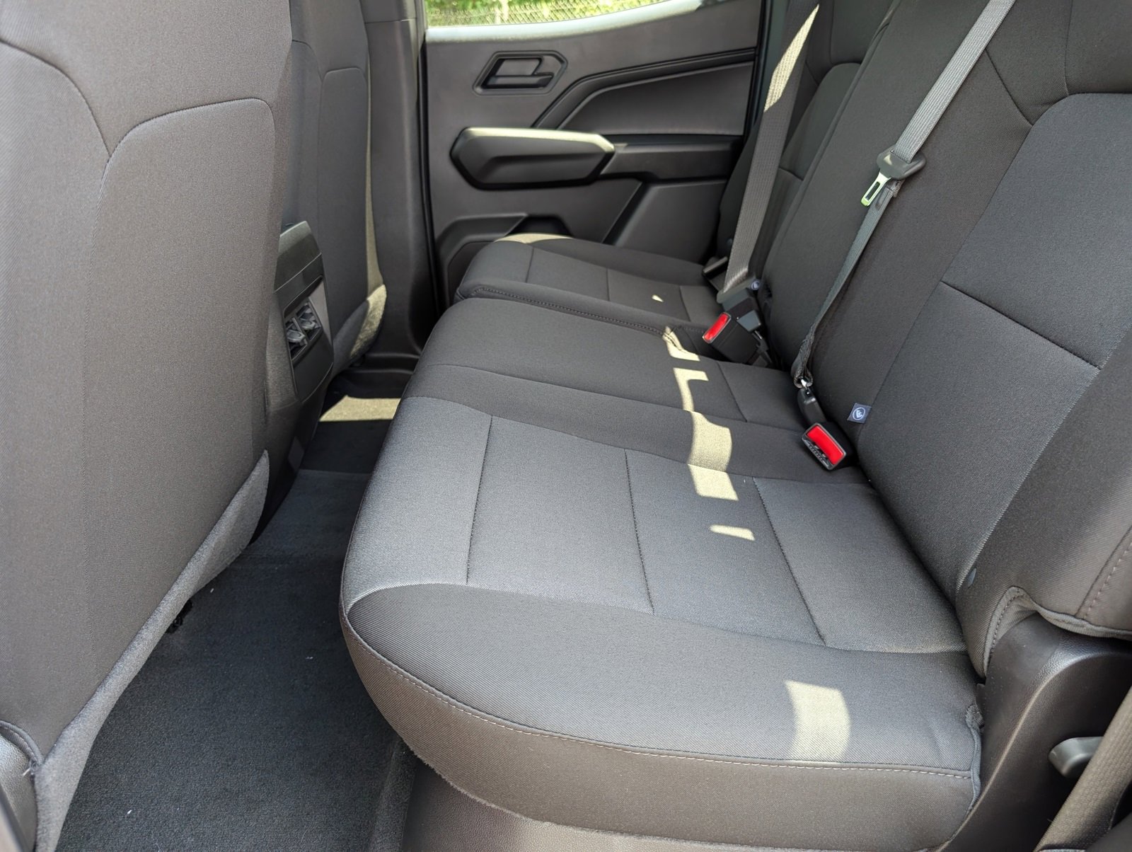 2025 Chevrolet Colorado LT photo 5