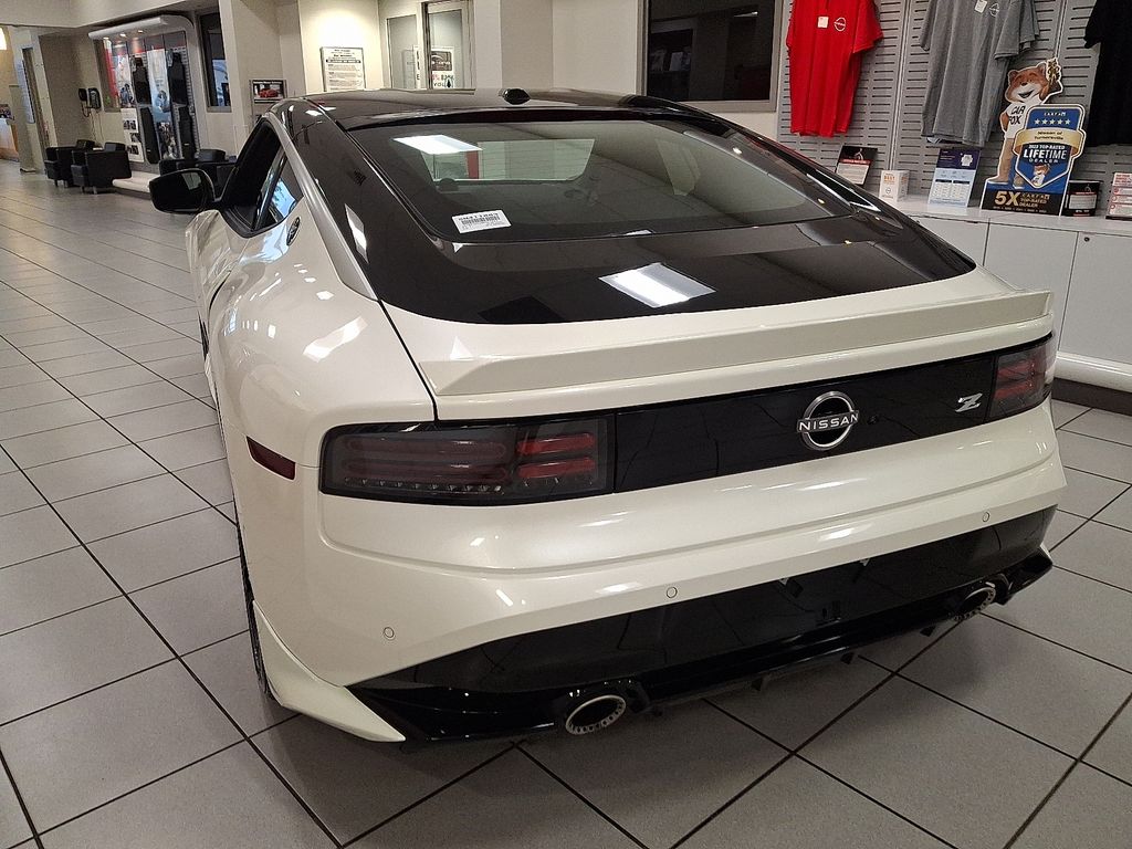 2025 Nissan Z Performance photo 3