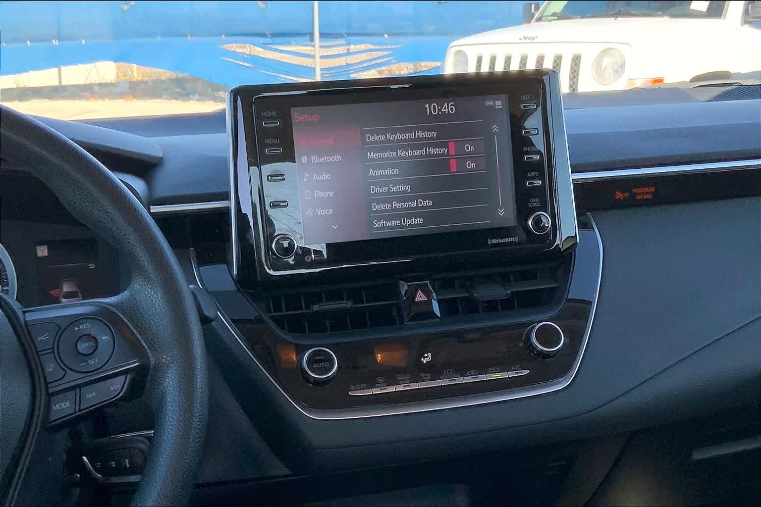 2021 Toyota Corolla LE photo 6