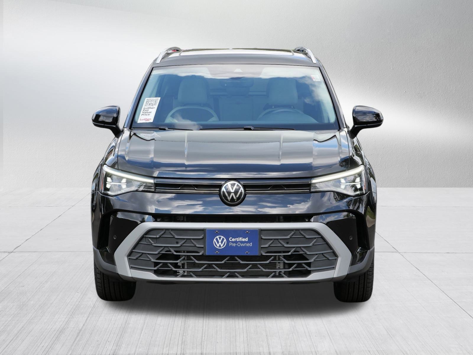 2025 Volkswagen Taos SE photo 2