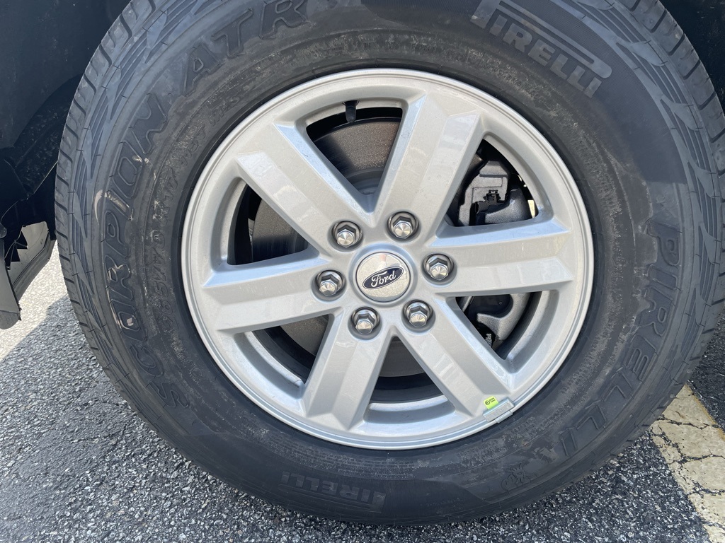 2025 Ford F-150 XL photo 4