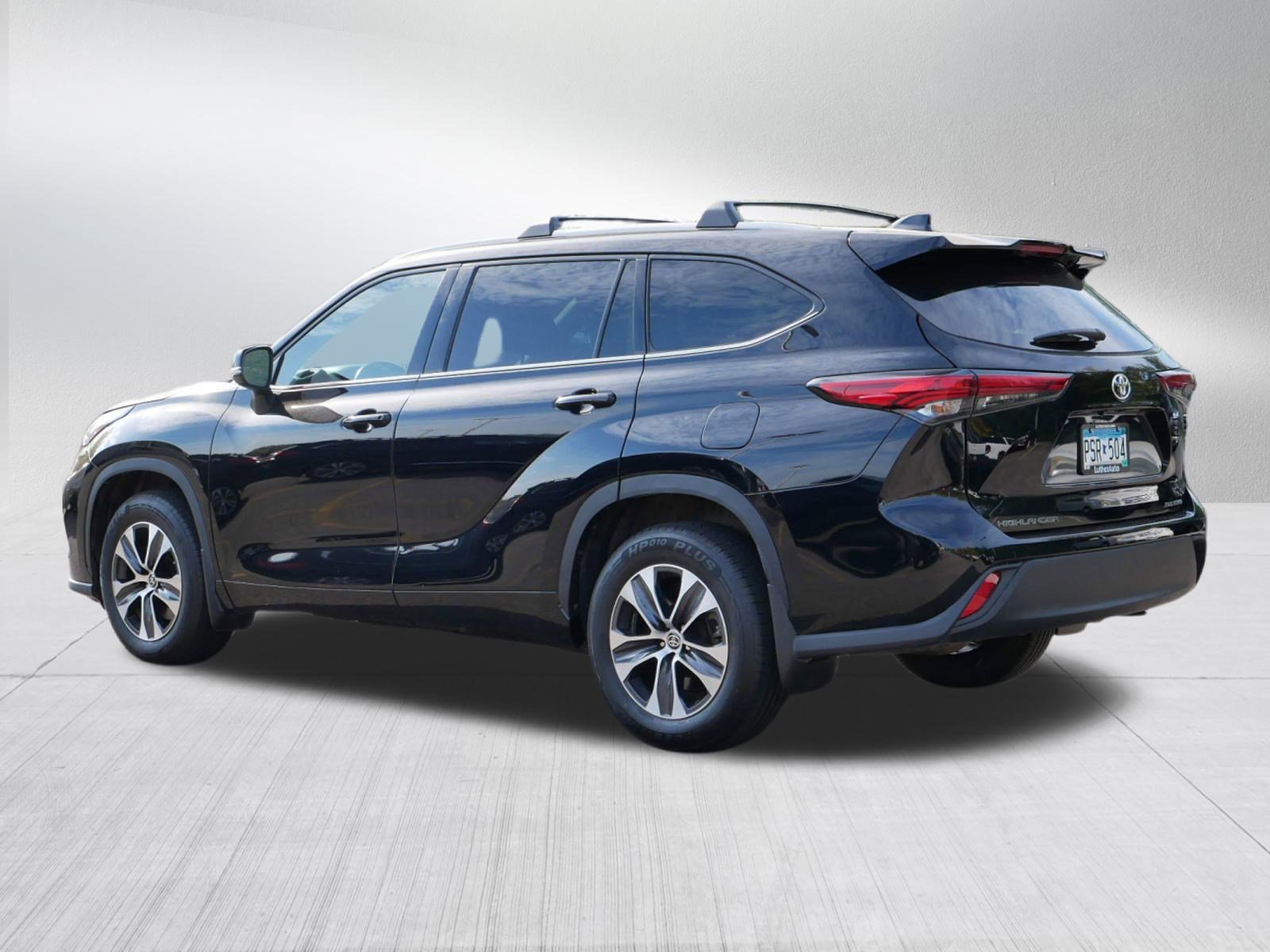 2022 Toyota Highlander XLE photo 5