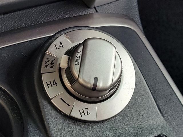 2024 Toyota 4Runner SR5 4WD photo 25