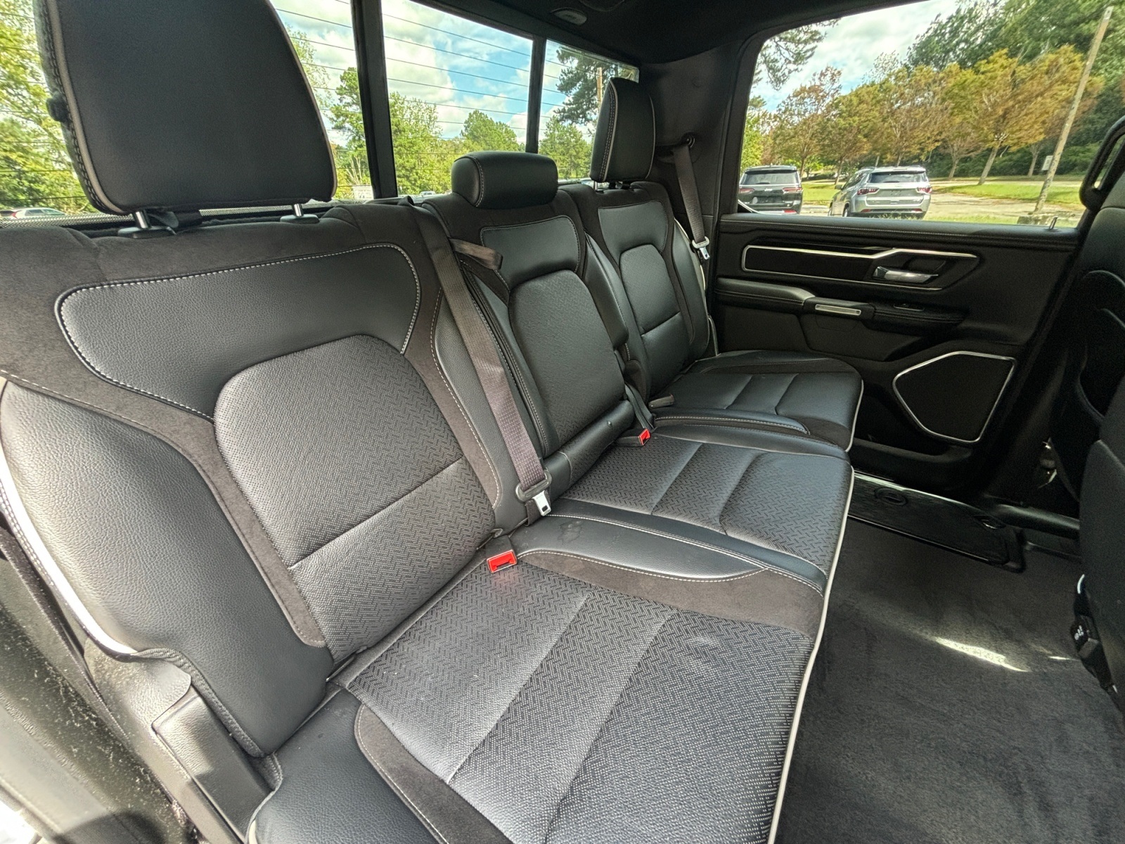 2022 Ram 1500 Laramie photo 14