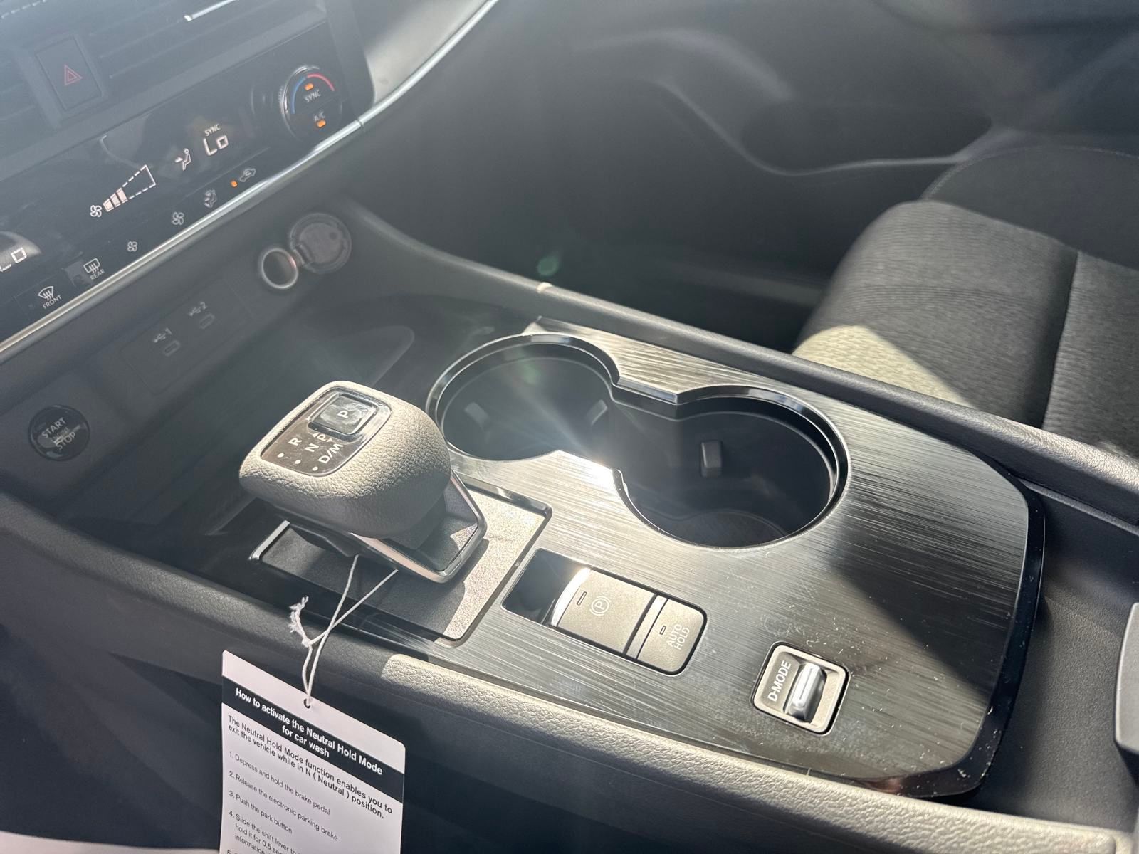 2026 Nissan Rogue SV photo 17