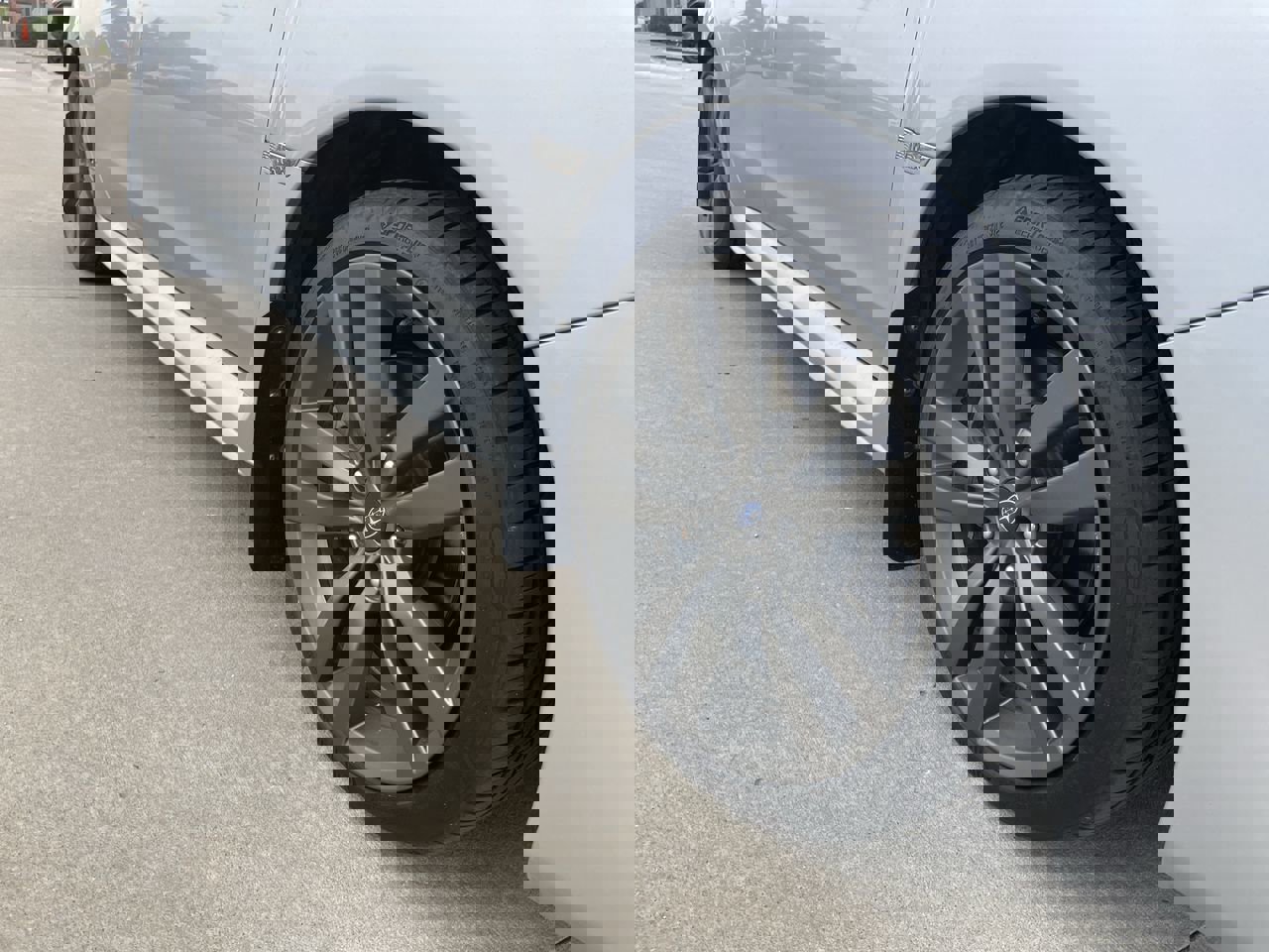 JF1VA1L63H9814214