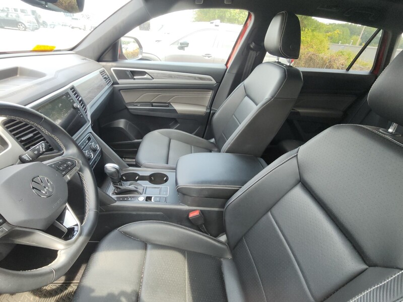 2021 Volkswagen Atlas Cross Sport V6 SE Technology photo 7