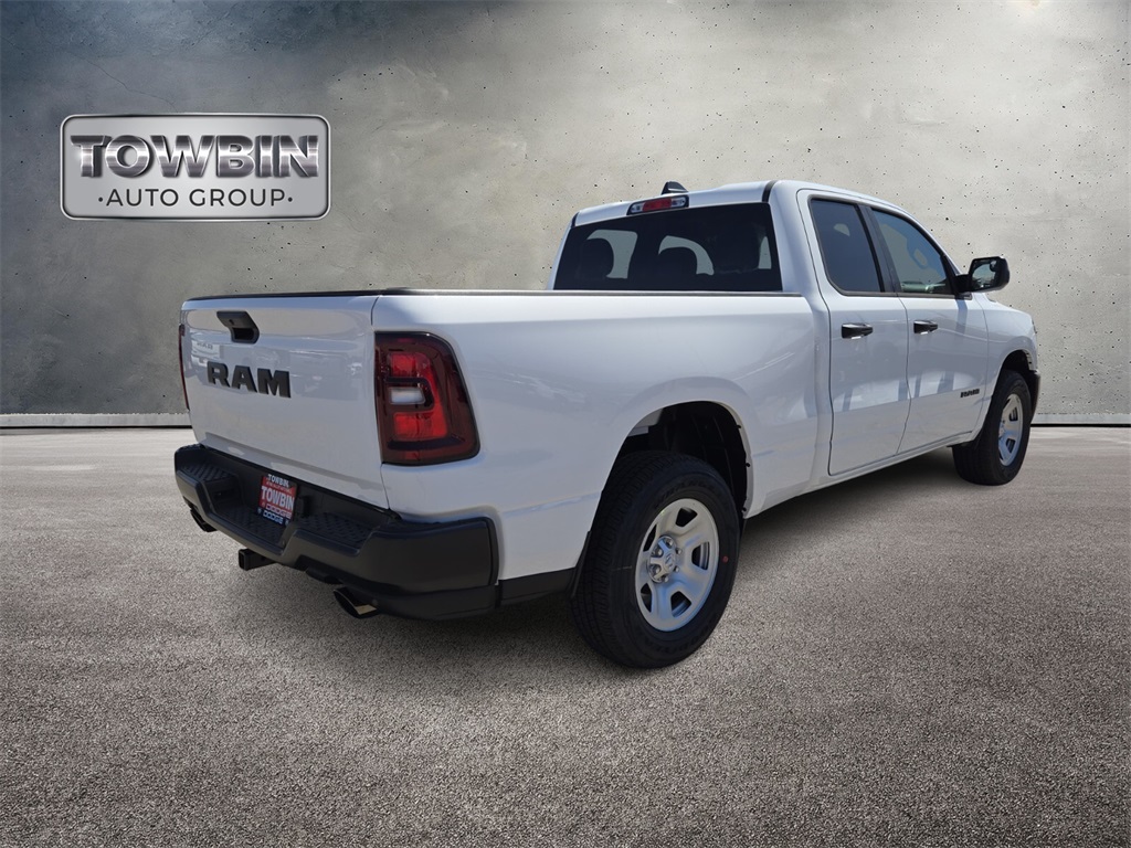 2025 Ram 1500 Tradesman photo 3