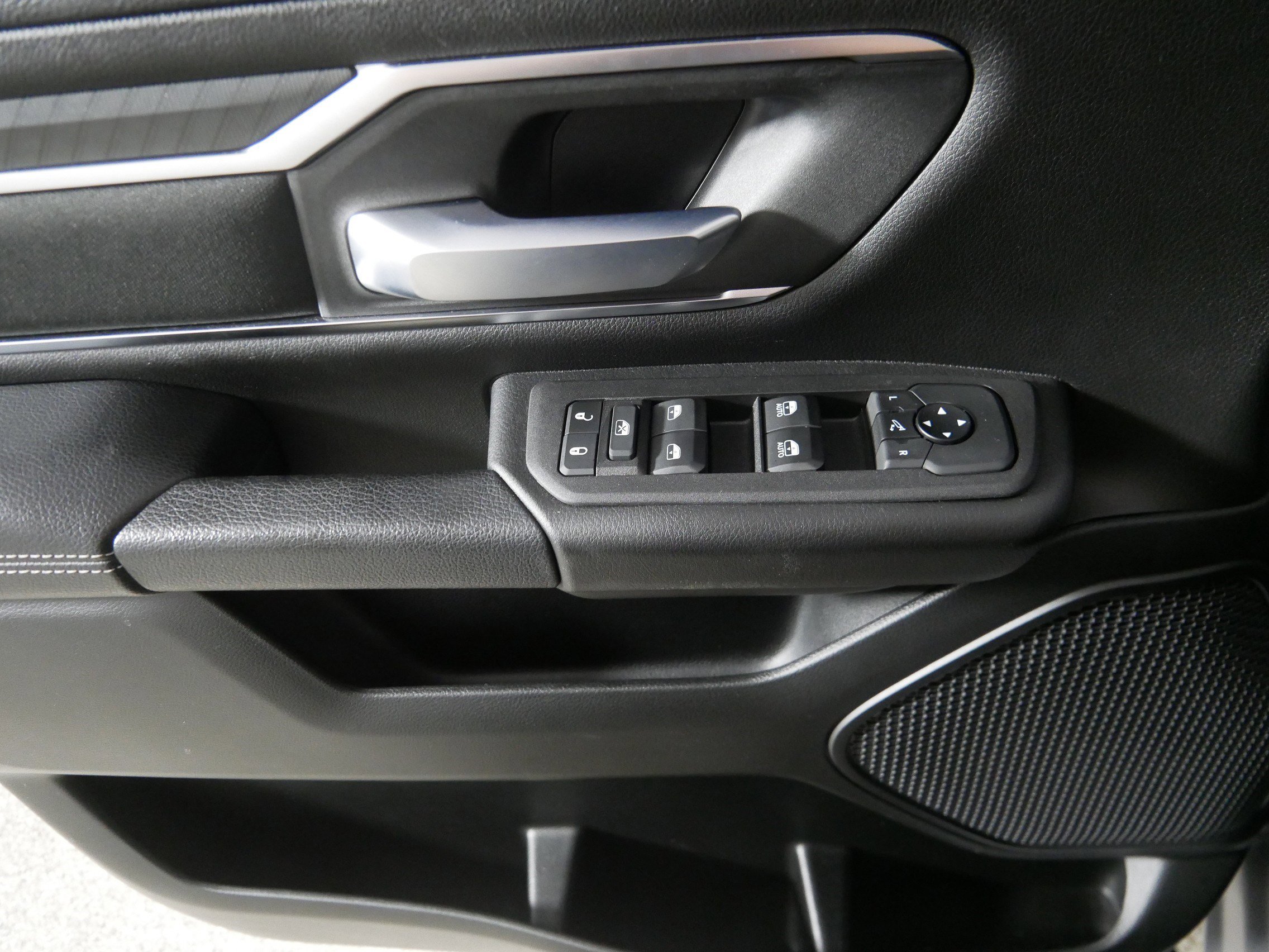2025 Ram 1500 Big Horn photo 18
