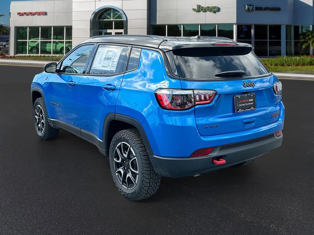 2026 Jeep Compass Trailhawk photo 2