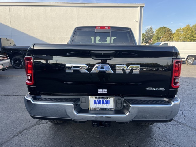 2025 Ram 2500 Tradesman photo 4