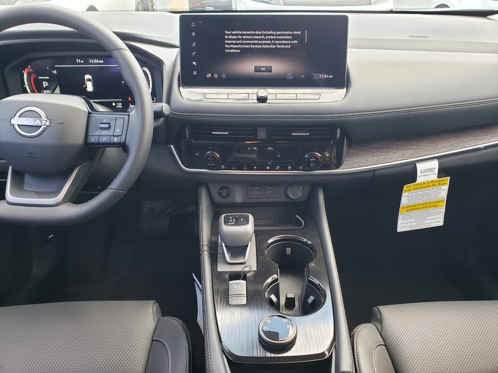 2026 Nissan Rogue Platinum photo 9