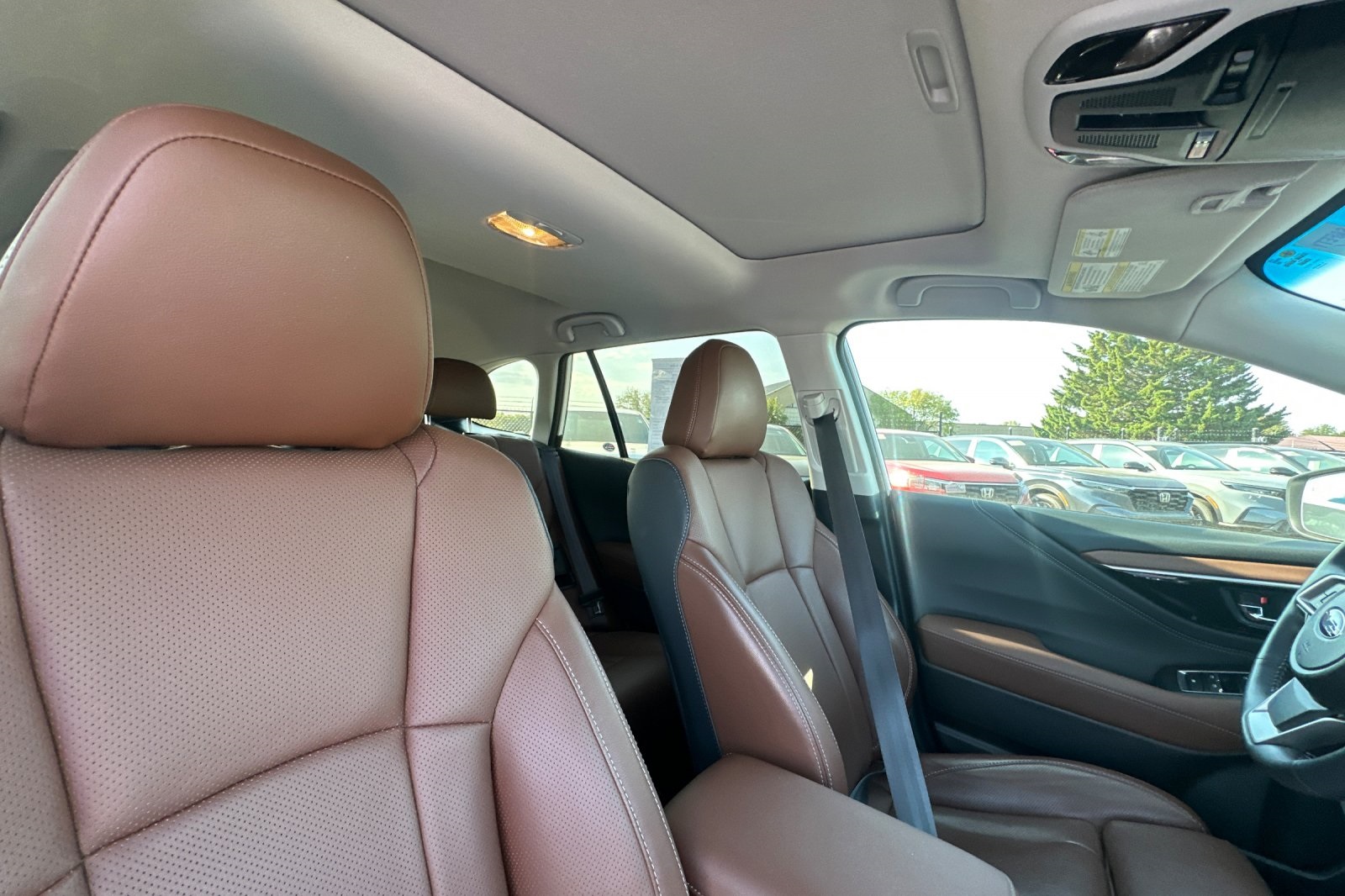 2022 Subaru Outback Touring photo 21
