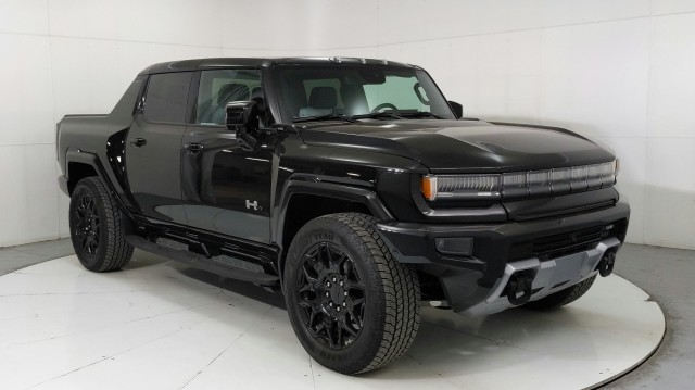 Used 2025 Void Black GMC 2X image 7