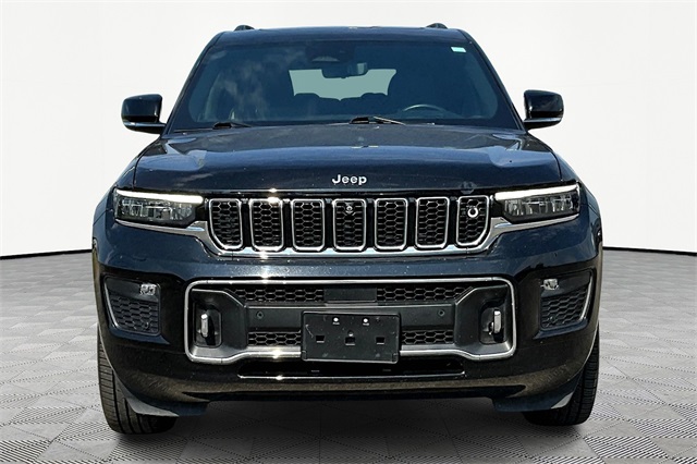 2021 Jeep Grand Cherokee Overland photo 2