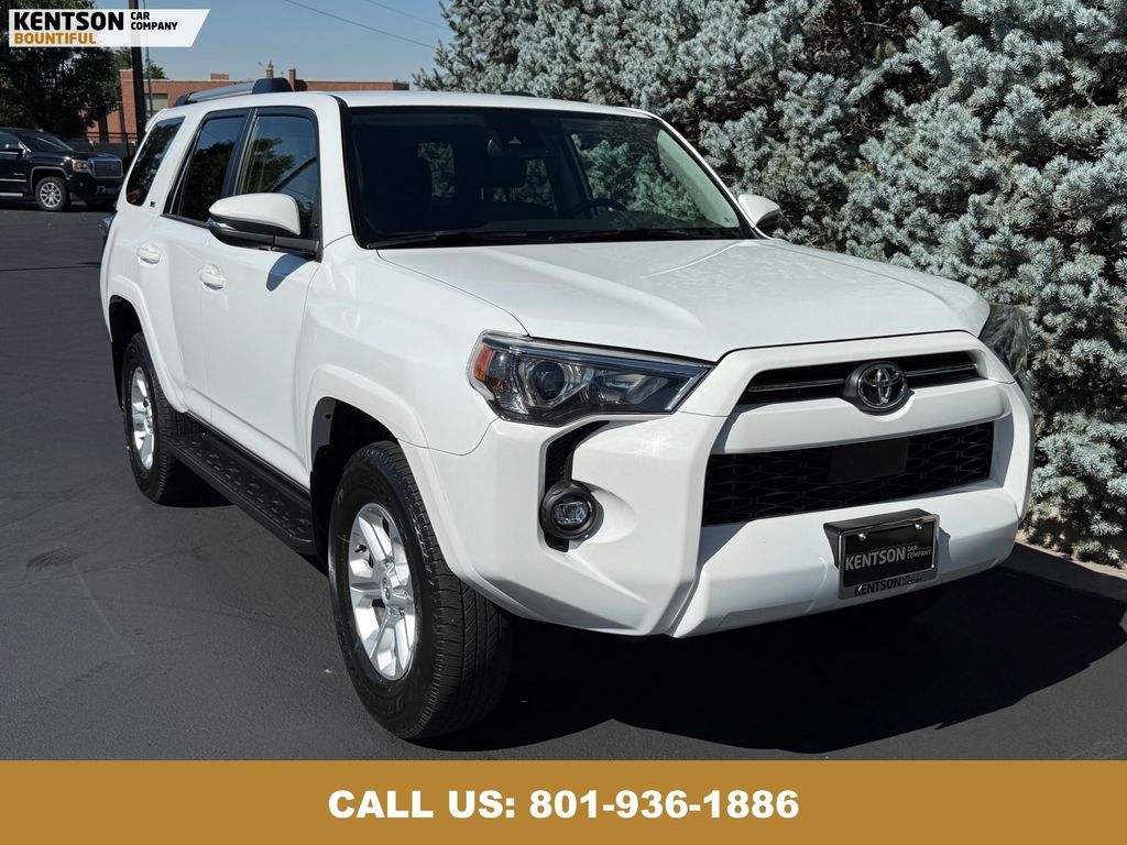 2024 Toyota 4Runner SR5 Premium photo 12