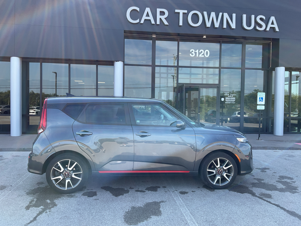 2021 Kia Soul GT-Line photo 8