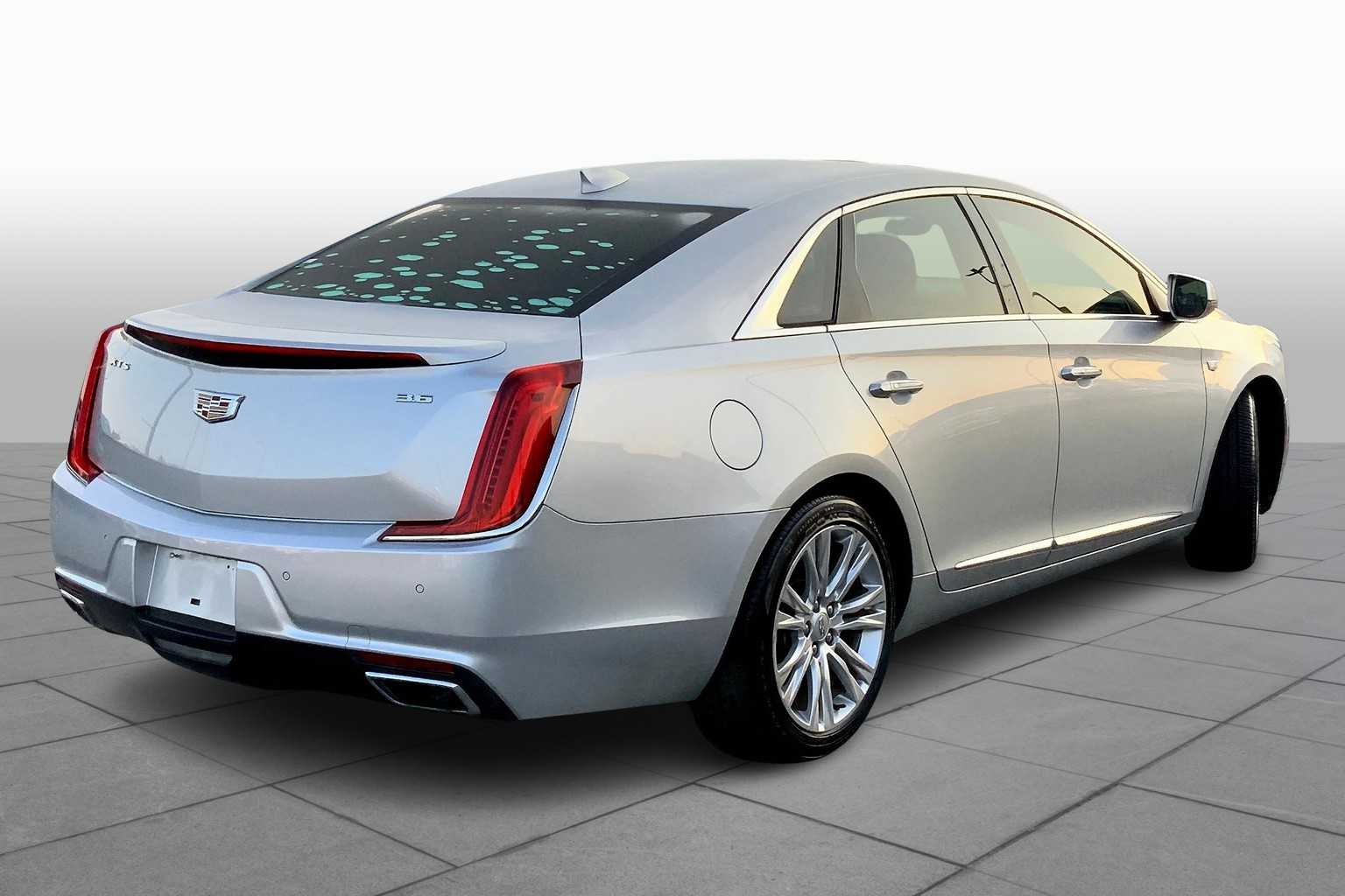 2018 Cadillac XTS Luxury photo 11