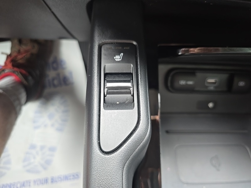 2022 Kia Telluride S photo 17