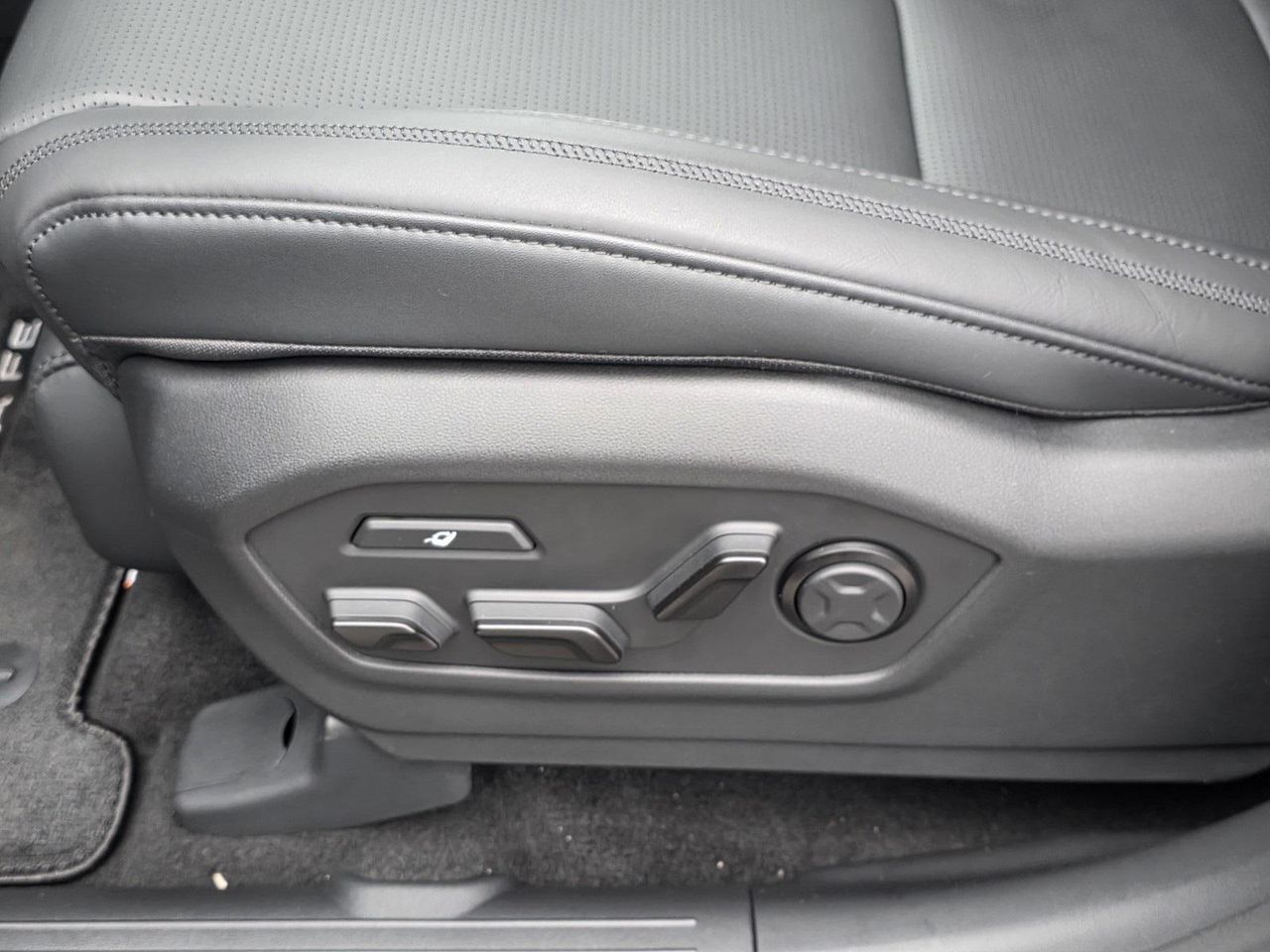 2026 Hyundai Santa Fe Calligraphy photo 22