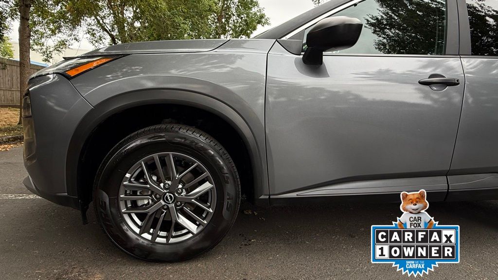 2023 Nissan Rogue S photo 3