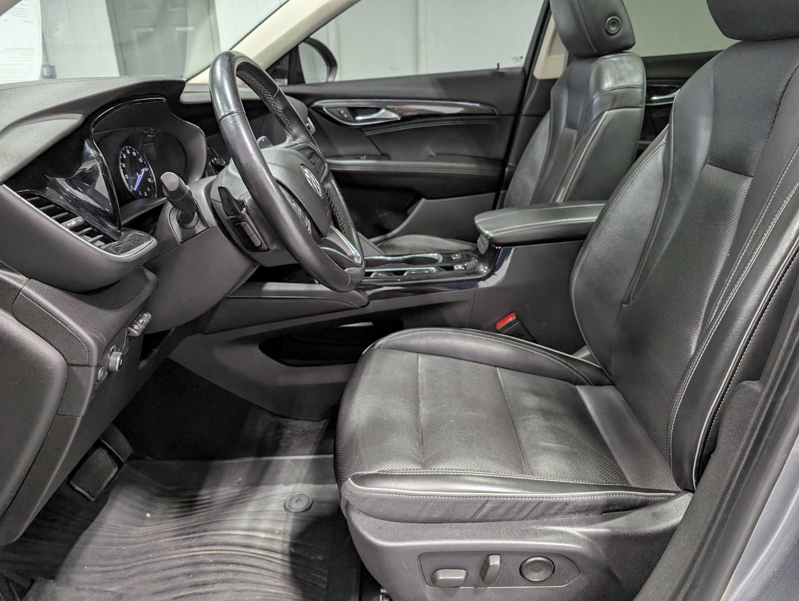 2021 Buick Envision Essence photo 4