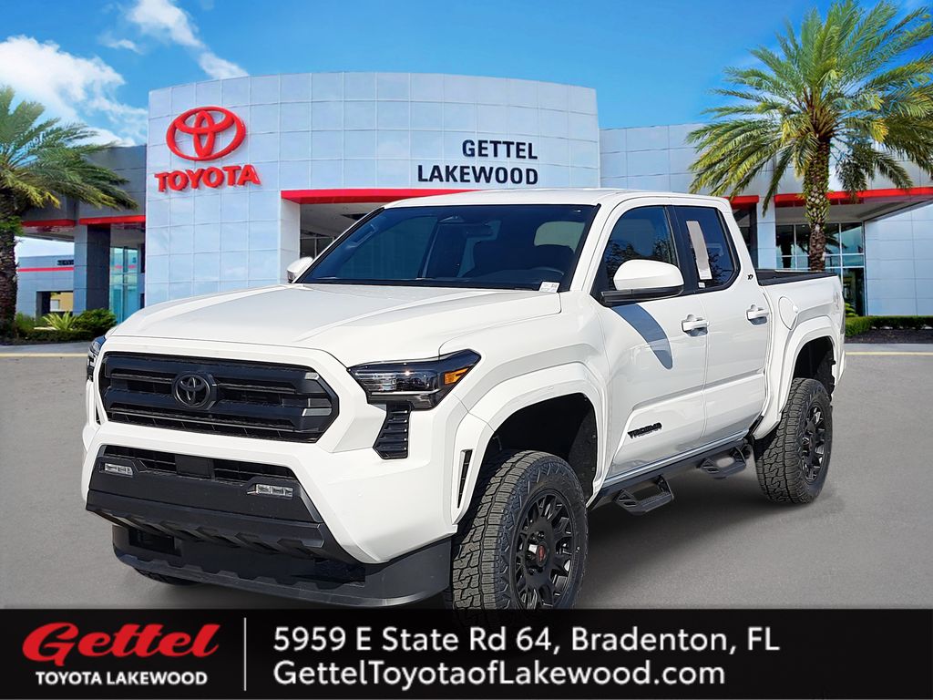 2025 Toyota Tacoma SR5's photo