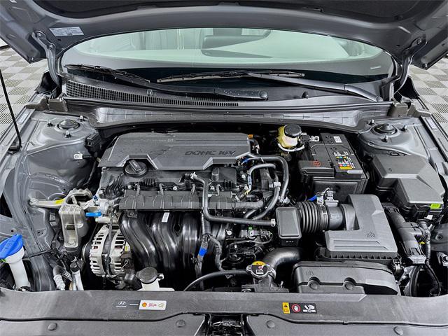 2025 Hyundai Elantra SEL Sport photo 35