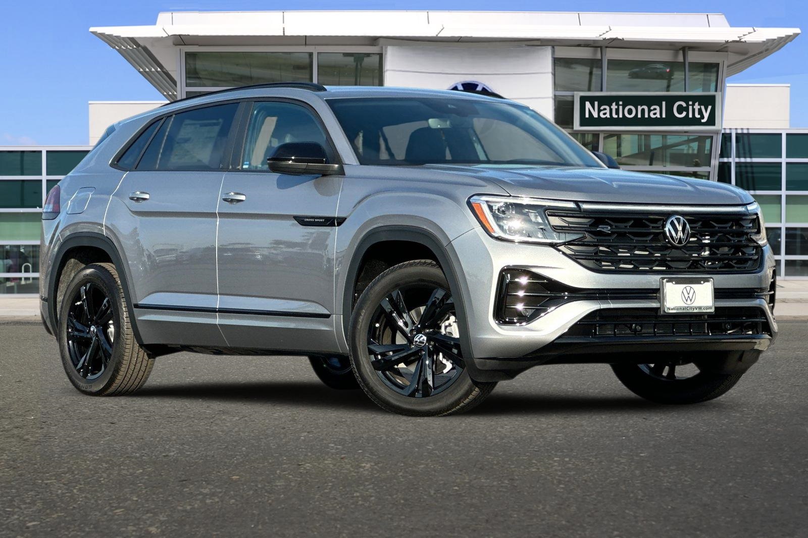 2025 Volkswagen Atlas Cross Sport SEL R-Line photo 2