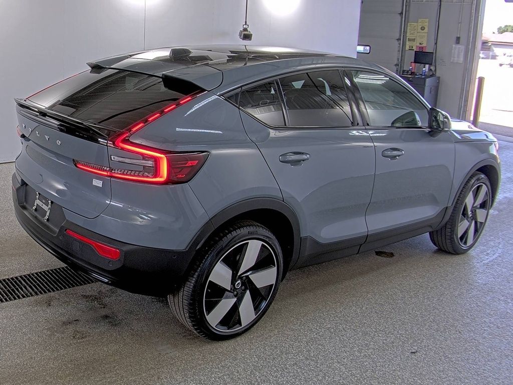 Used 2023 Volvo C40 Plus with VIN YV4ED3GL8P2060602 for sale in Elgin, IL