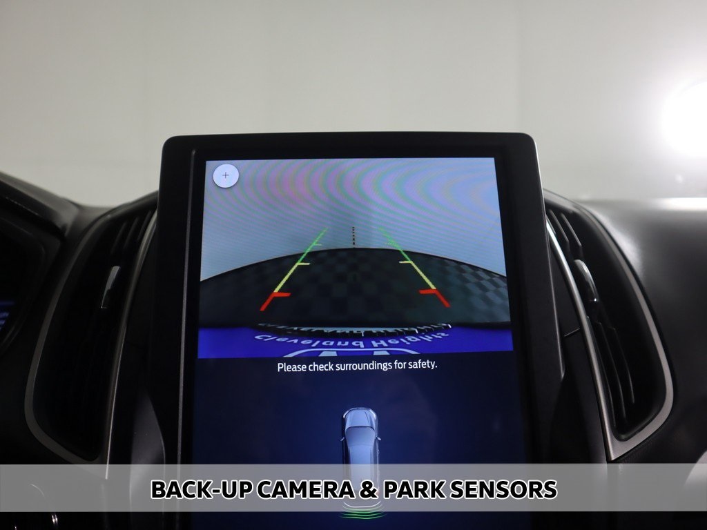 2024 Ford Edge SEL photo 3