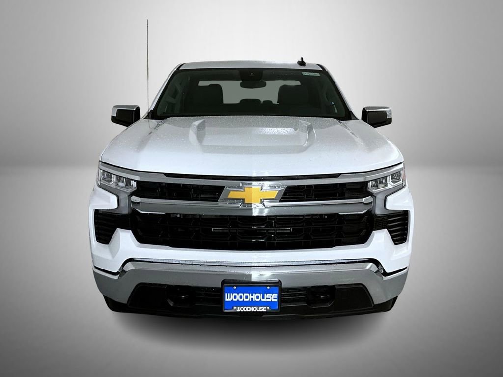 2025 Chevrolet Silverado 1500 LT photo 2