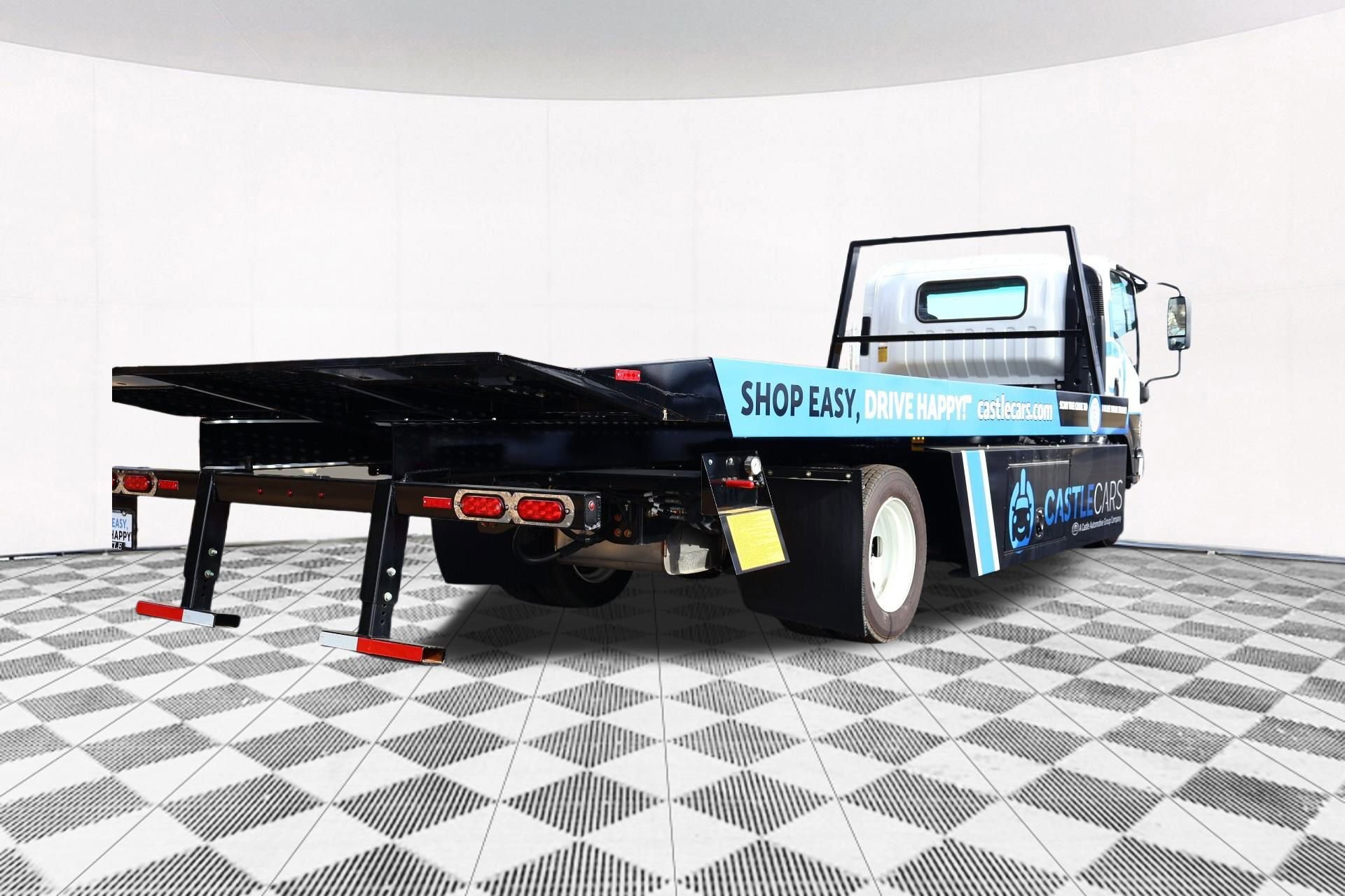 2023 Isuzu NRR Standard Cab photo 13