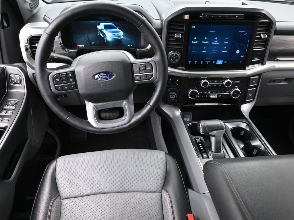 2024 Ford F-150 Lariat photo 9