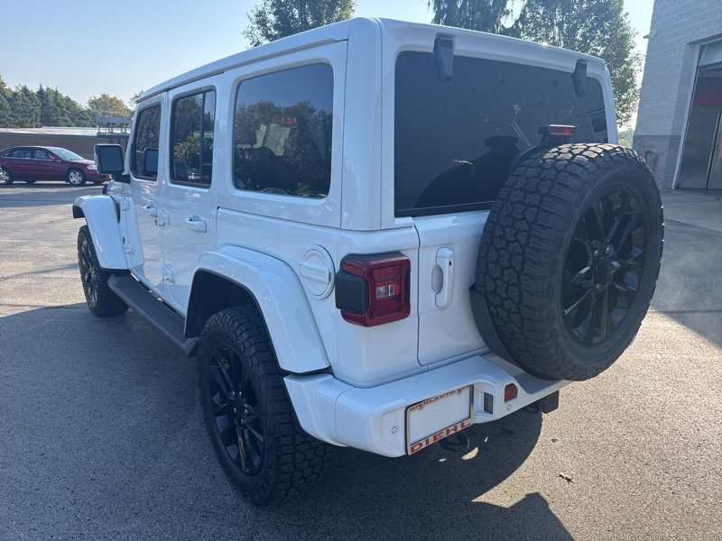 2023 Jeep Wrangler Altitude photo 5