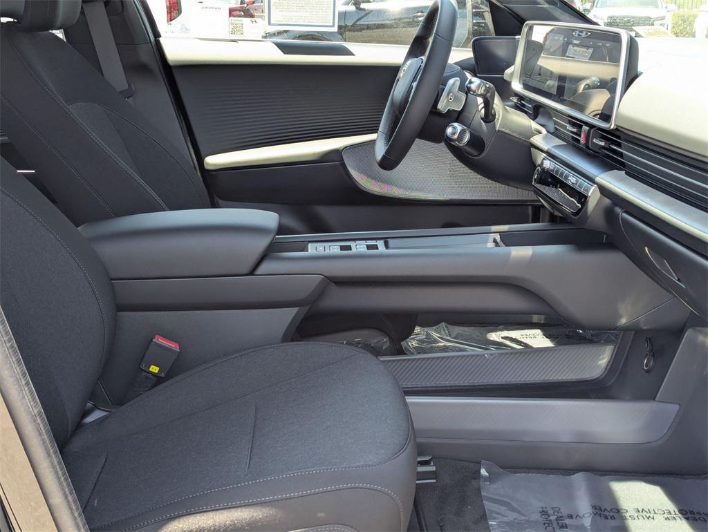 2025 Hyundai Ioniq 6 SE photo 24